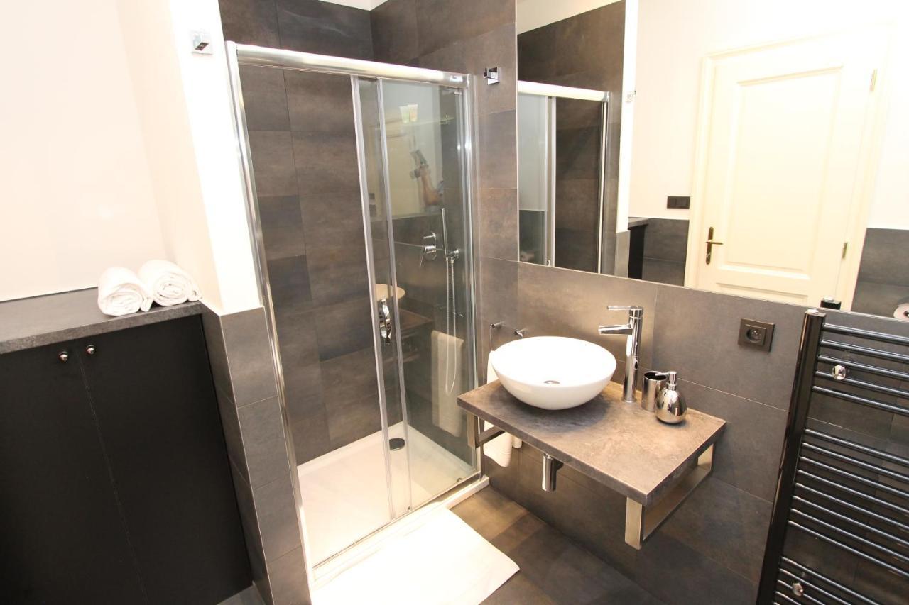 Luxury Apartments Krocinova Prague Exterior photo