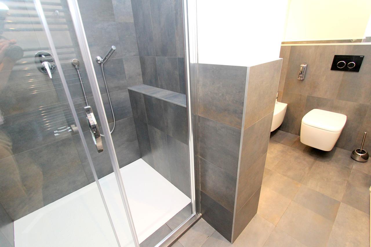 Luxury Apartments Krocinova Prague Exterior photo