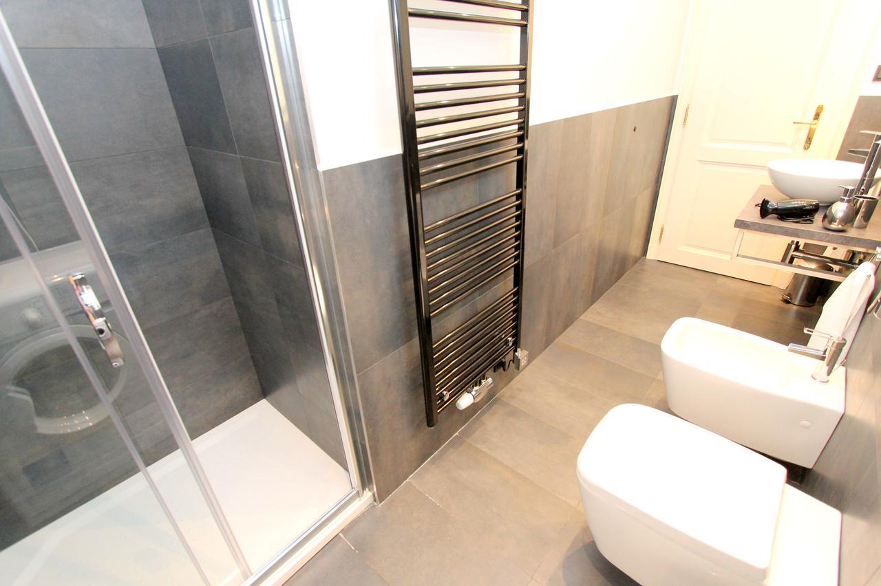 Luxury Apartments Krocinova Prague Exterior photo