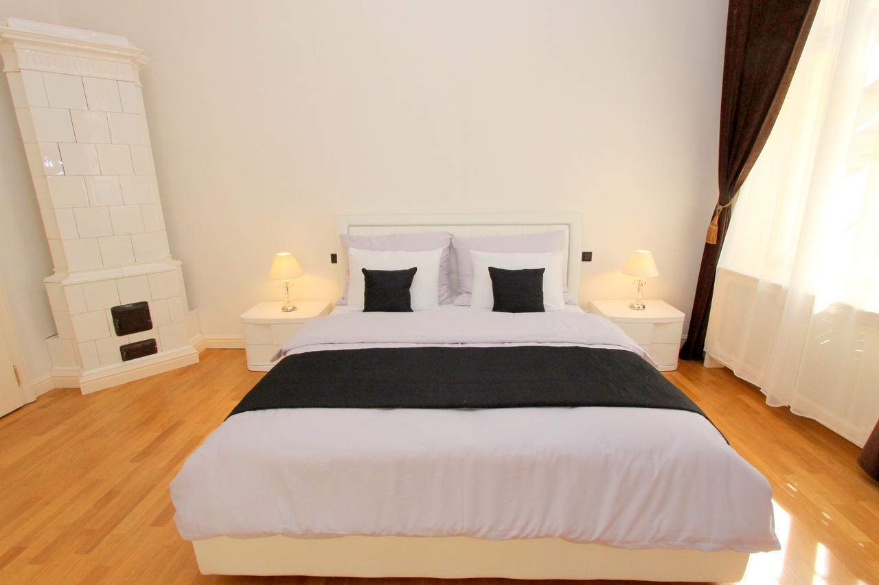 Luxury Apartments Krocinova Prague Exterior photo