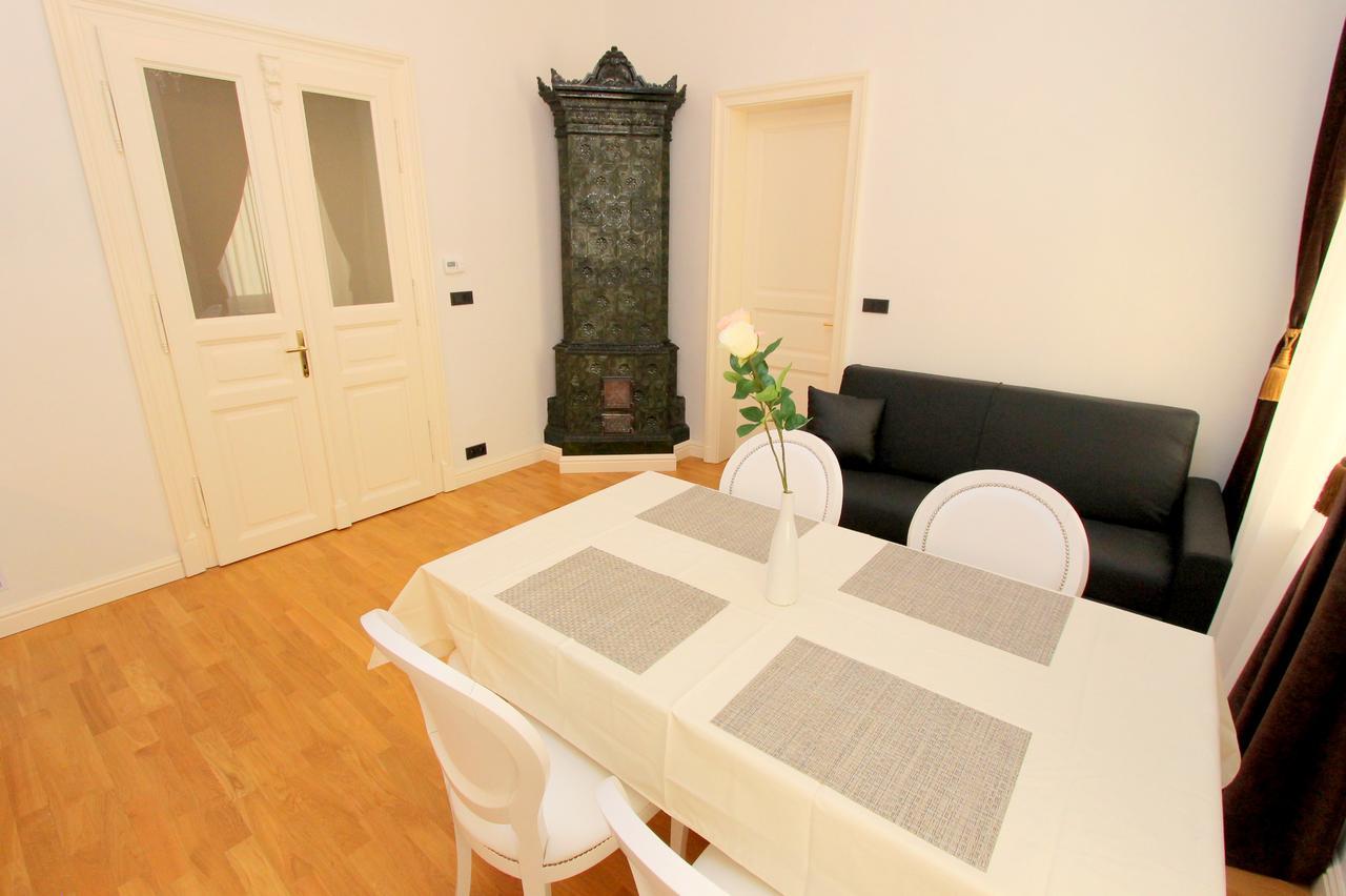 Luxury Apartments Krocinova Prague Exterior photo